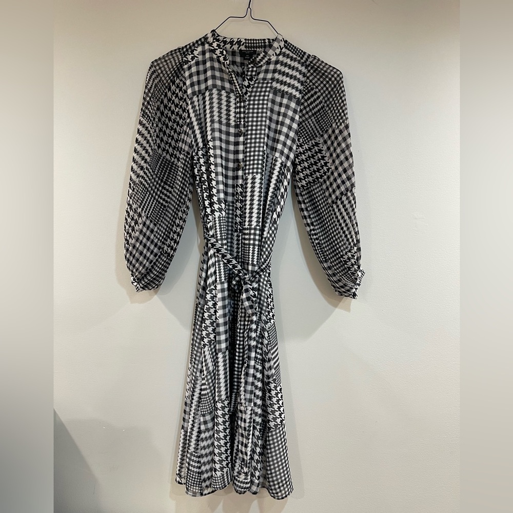 Ann Taylor belted dress
